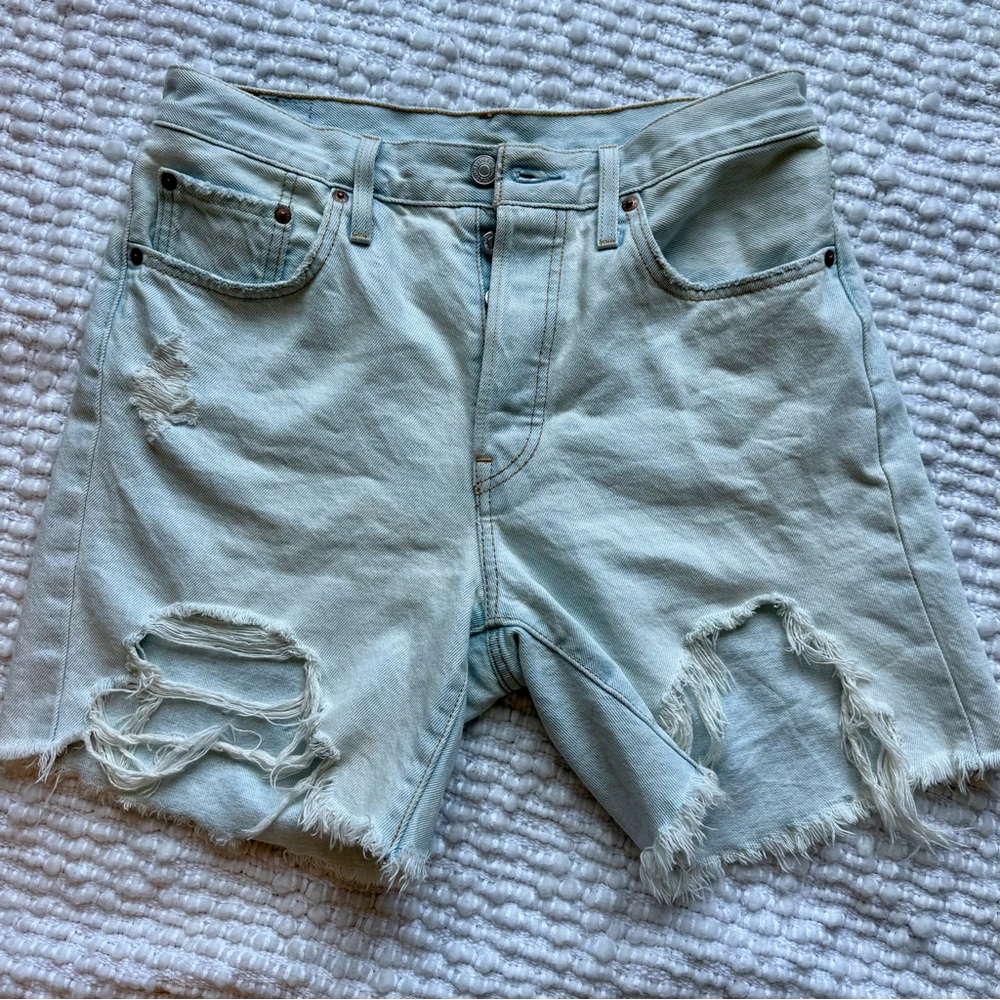 Levi's Premium 501 Mid Thigh Women's Button Fly Denim Jean Shorts Size 28